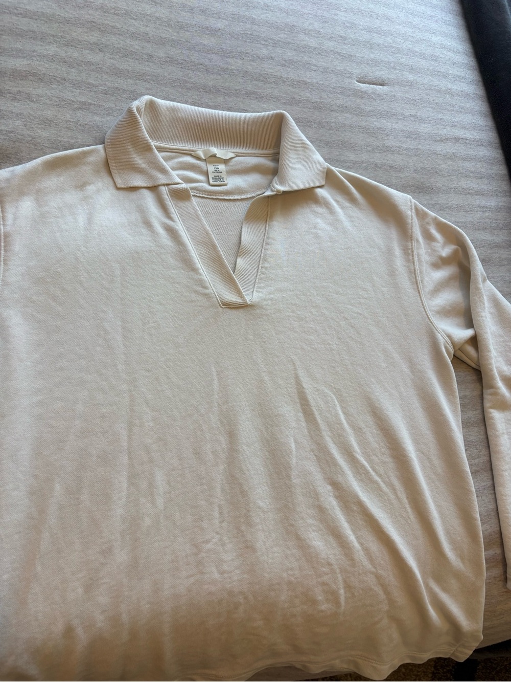 H&M cream white long sleeve polo shirt. Deep V. Size M.